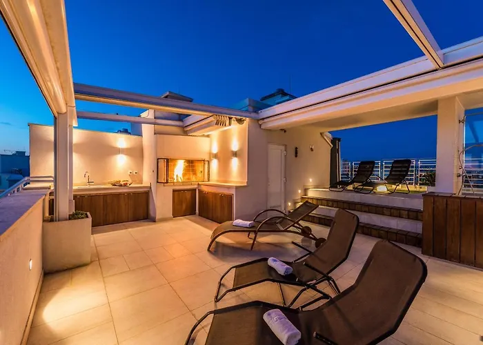 Appartement Penthouse With Roof Terrace With Jacuzzi *