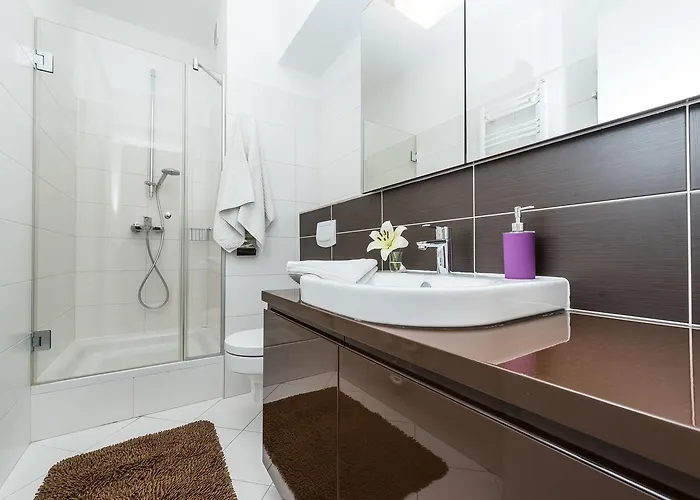 Penthouse With Roof Terrace With Jacuzzi *