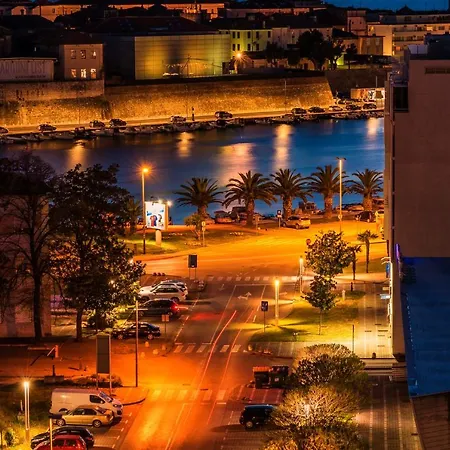 Penthouse With Roof Terrace With Jacuzzi Apartment Zadar