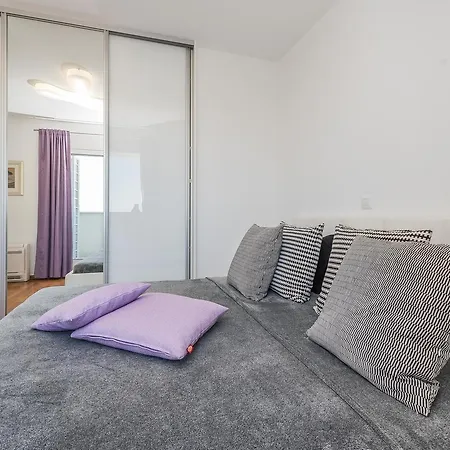 Appartement Penthouse With Roof Terrace With Jacuzzi