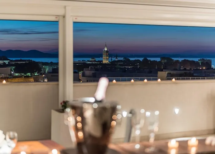 Penthouse With Roof Terrace With Jacuzzi זאדאר